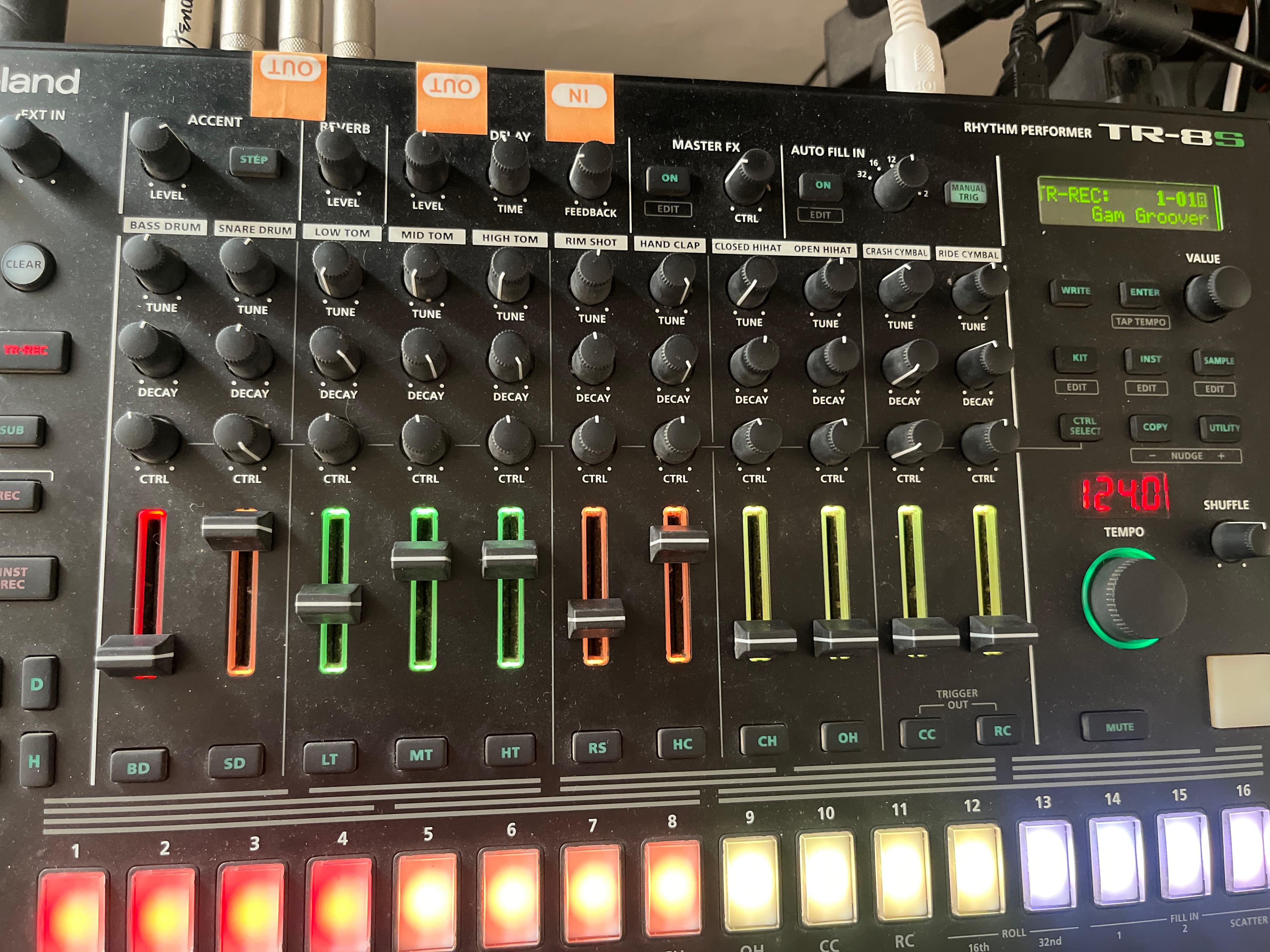 TR-8S