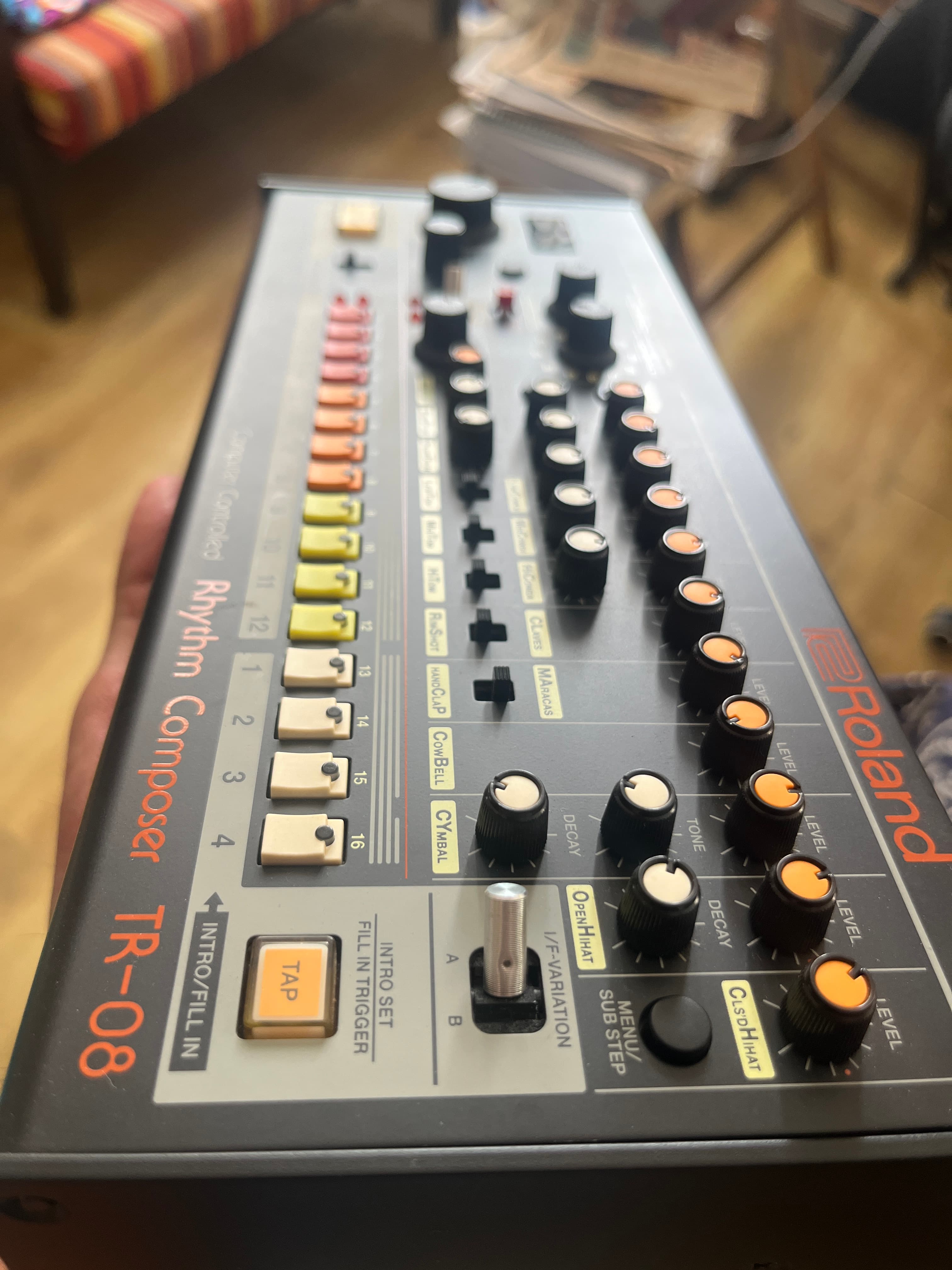 TR-08